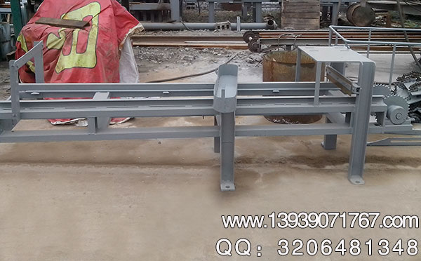 海綿鐵壓塊機發(fā)貨現場